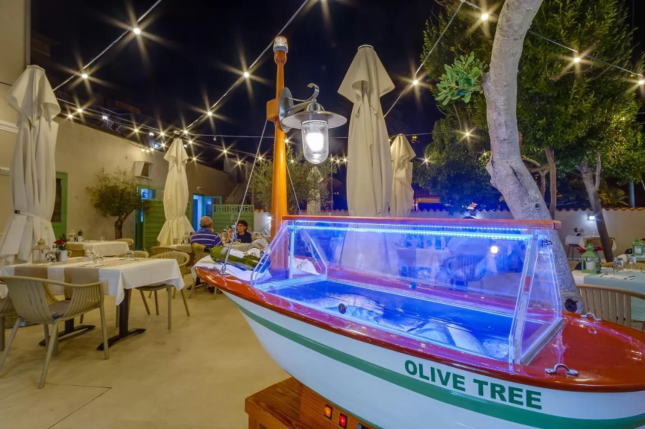 Hotel Vila Conte Veli Losinj 3*,  Croatia